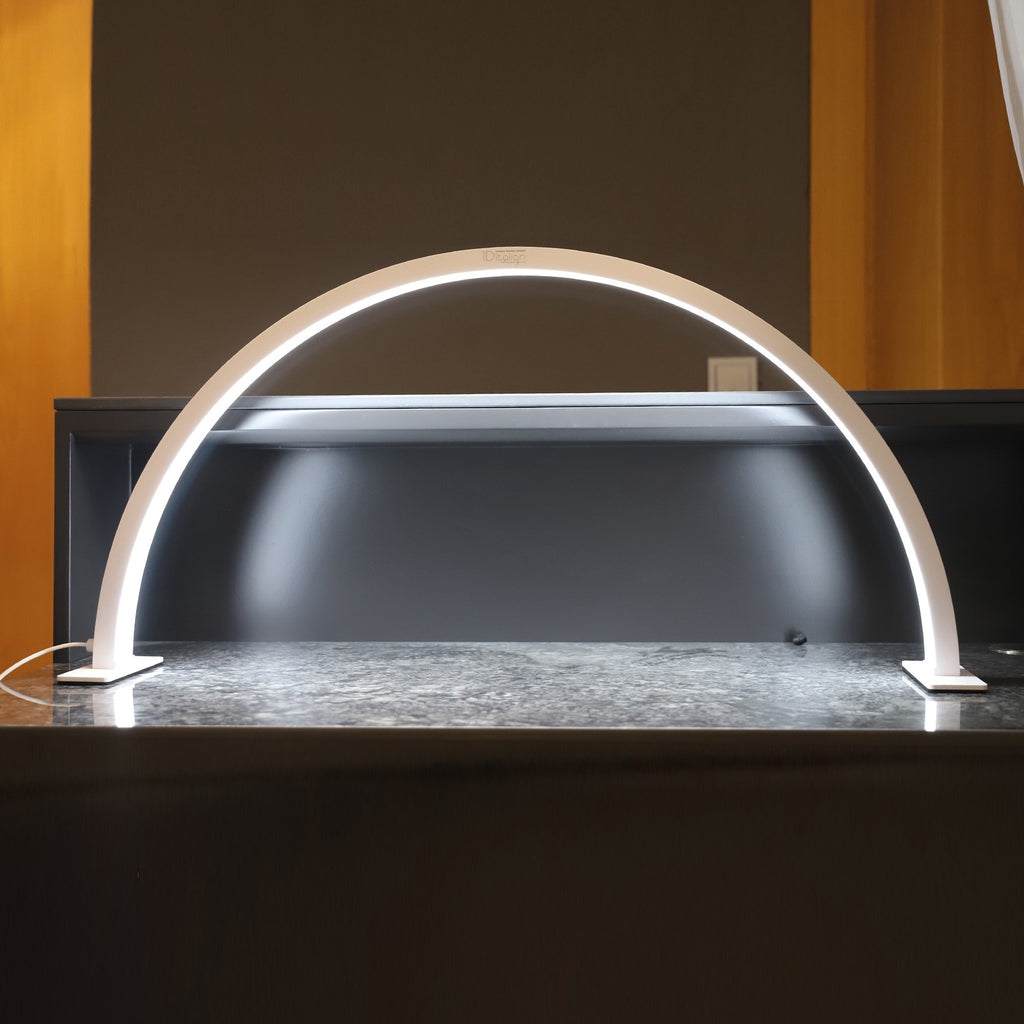 Lampada da tavolo LED Mezzaluna