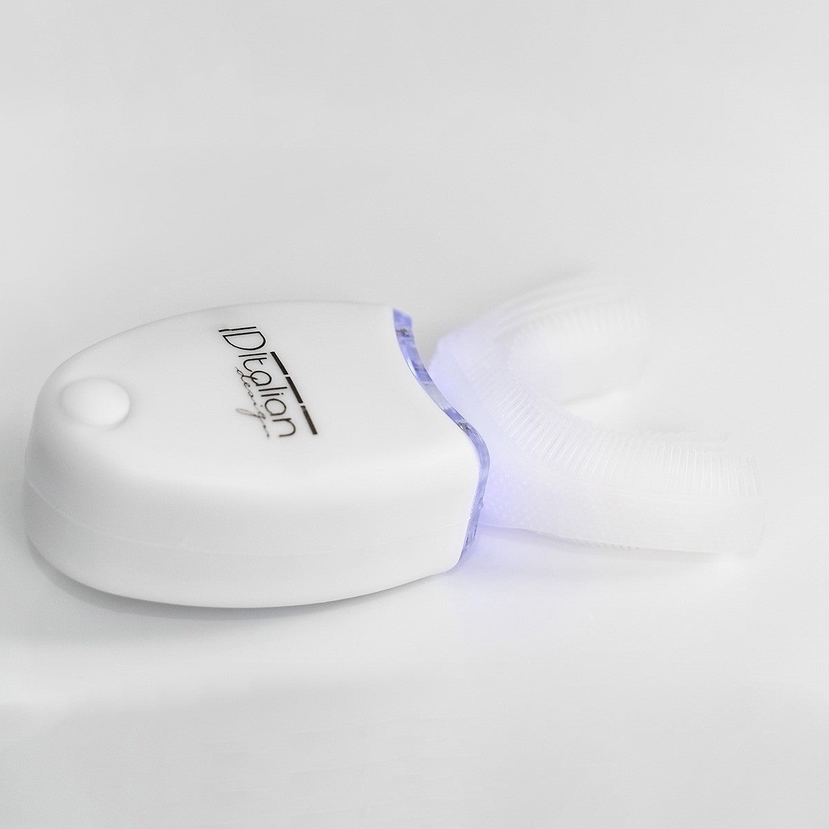 Brosse à dents électrique intelligente avec lumière froide