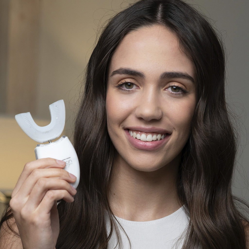 Brosse à dents électrique intelligente avec lumière froide