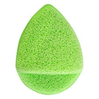 Grüner Gesichtsreinigungsschwamm